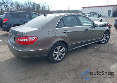 2011 Mercedes-Benz E 350 4Matic z USA, uszkodzony, nr VIN WDDHF8HB2BA482172